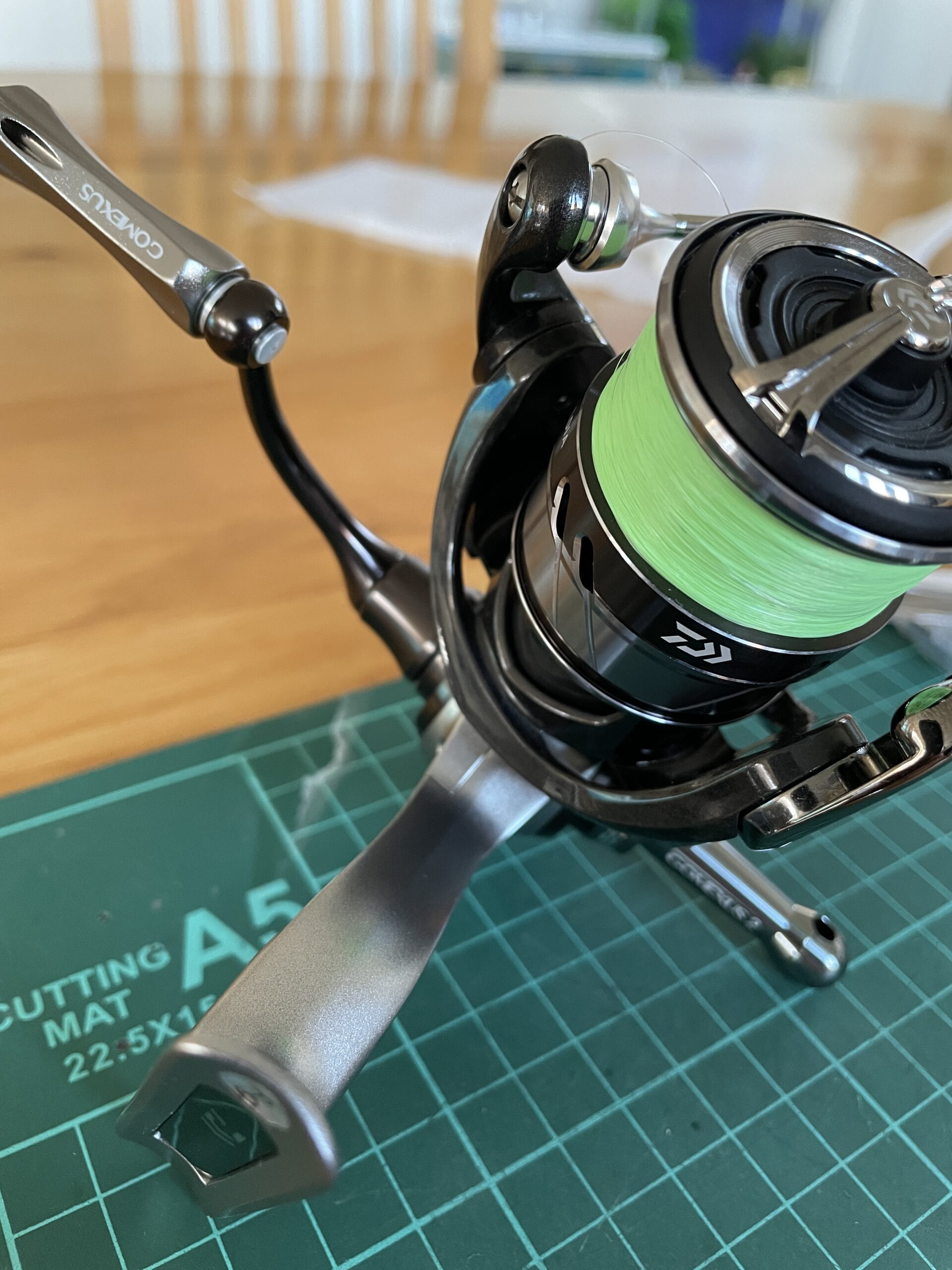 ダイワリールのベアリング追加 18カルディアlt1000s P ハンドル交換とリールスタンドも Fishingkeluarga クルアルガ